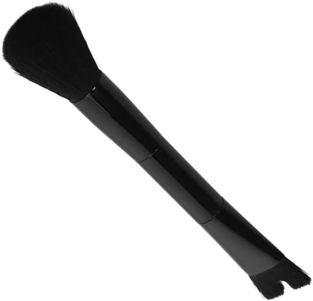 براش کانتور بینی مشکی با طراحی U شکل برای فرم دهی و مشخص کردن کانتور بینی، براش آرایشی دو طرفه دقیق 2 در 1، مناسب برای مشخص کردن استخوان گونه و کانتور کردن بینی