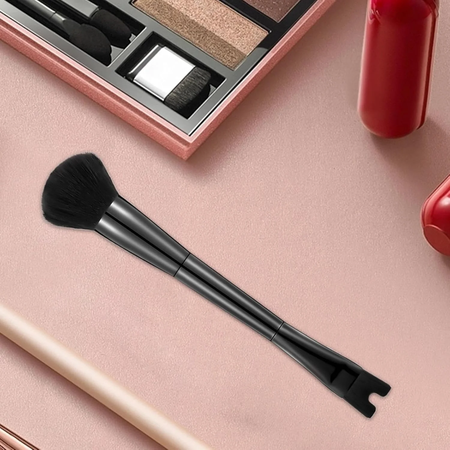 براش آرایشی کانتور | براش رژگونه 2 در 1 برای گونه ها، ابزار آرایشی حرفه ای دو طرفه U شکل برای مشخص کردن، فرم دادن و ترکیب کردن برای مبتدیان براش آرایشی کانتور | براش رژگونه 2 در 1 برای گونه ها، ابزار آرایشی حرفه ای دو طرفه U شکل برای مشخص کردن، فرم دادن و ترکیب کردن برای مبتدیان