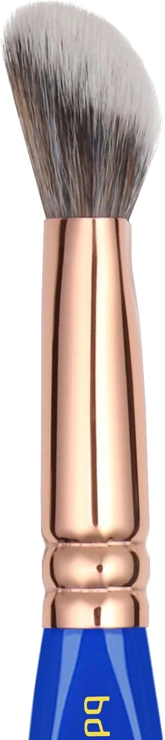 براش آرایشی حرفه ای Bdellium Tools - مثلث طلایی 963 BDHD Phase II xs - با الیاف مصنوعی کاملا گیاهی، برای ترکیب دقیق، هایلایت، کانتورینگ و نرم کردن (آبی، 1 عدد)