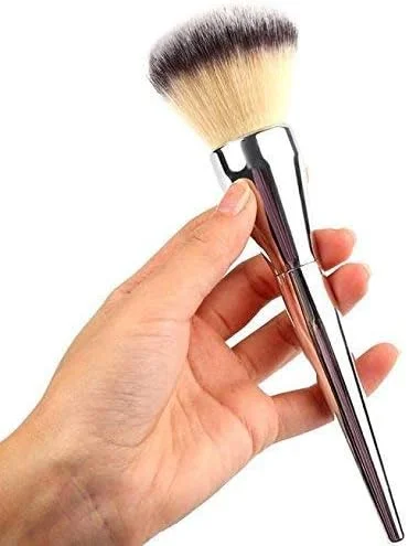 URBANMAC برس آرایشی پودر رژگونه صورت نقره ای مشکی