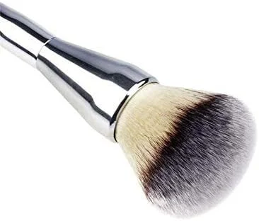 URBANMAC برس آرایشی پودر رژگونه صورت نقره ای مشکی URBANMAC برس آرایشی پودر رژگونه صورت نقره ای مشکی