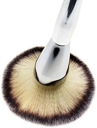 URBANMAC برس آرایشی پودر رژگونه صورت نقره ای مشکی URBANMAC برس آرایشی پودر رژگونه صورت نقره ای مشکی