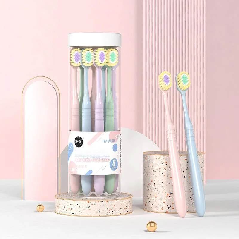 مسواک نرم برای بزرگسالان، برس های فوق العاده نرم برای لثه های حساس، مسواک دستی با سر پهن، مراقبت ملایم از لثه، دسته راحت، بسته 8 عددی خانواده، ایده آل برای دندان های حساس