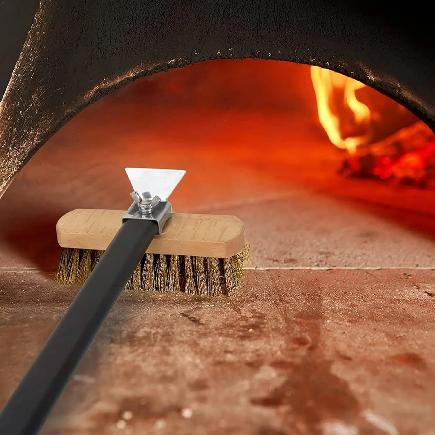 برس فر پیتزا با کاردک، طراحی 80 سانتی متری، برس تمیز کننده فر پیتزا با موهای برنجی متراکم، مورد استفاده برای تمیز کردن فر برس فر پیتزا با کاردک، طراحی 80 سانتی متری، برس تمیز کننده فر پیتزا با موهای برنجی متراکم، مورد استفاده برای تمیز کردن فر