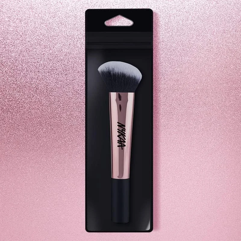 براش کانتور آرایشی BlendPro نیکاا با موهای نرم برای استفاده یکپارچه از تمام محصولات آرایشی، دسته راحت، بدون تست حیوانی و گیاهی. براش کانتور آرایشی BlendPro نیکاا با موهای نرم برای استفاده یکپارچه از تمام محصولات آرایشی، دسته راحت، بدون تست حیوانی و گیاهی.