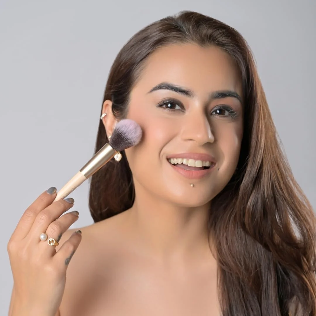 براش رژگونه پودری میلاگرو بیوتی 04 - براش گیاهی و نرم برای استفاده از پودر فیکس، برنزر، رژگونه و کانتور، ترکیب یکپارچه، موهای نرم، شکل دقیق، بدون تست حیوانی براش رژگونه پودری میلاگرو بیوتی 04 - براش گیاهی و نرم برای استفاده از پودر فیکس، برنزر، رژگونه و کانتور، ترکیب یکپارچه، موهای نرم، شکل دقیق، بدون تست حیوانی