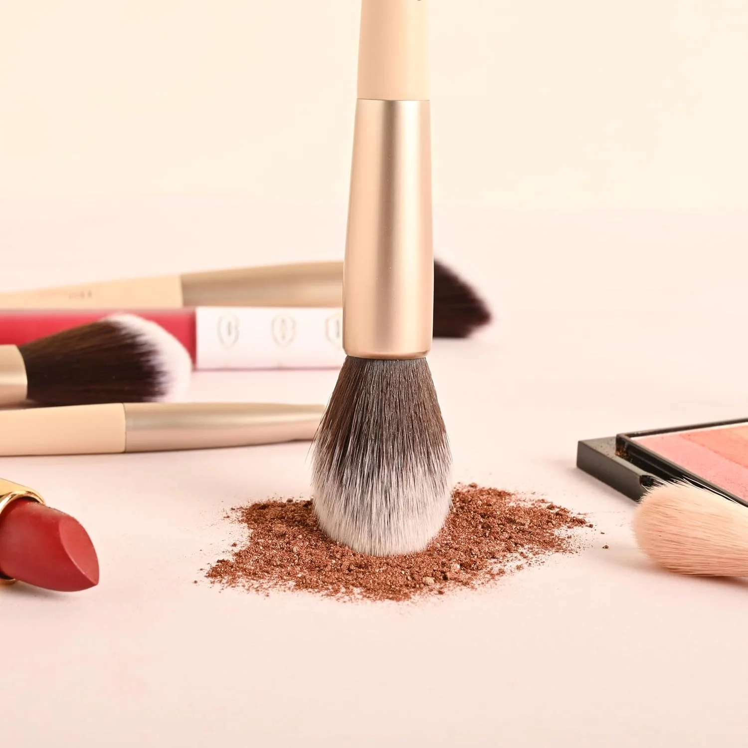 براش رژگونه پودری میلاگرو بیوتی 04 - براش گیاهی و نرم برای استفاده از پودر فیکس، برنزر، رژگونه و کانتور، ترکیب یکپارچه، موهای نرم، شکل دقیق، بدون تست حیوانی براش رژگونه پودری میلاگرو بیوتی 04 - براش گیاهی و نرم برای استفاده از پودر فیکس، برنزر، رژگونه و کانتور، ترکیب یکپارچه، موهای نرم، شکل دقیق، بدون تست حیوانی