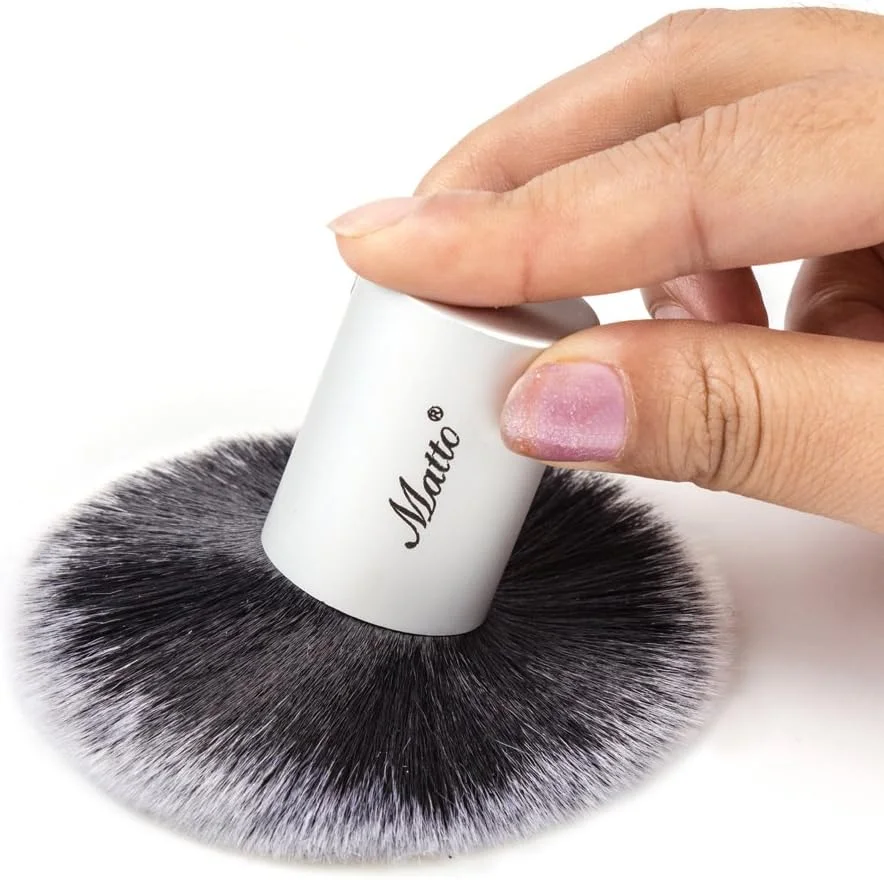 براش کابوکی Matto برای پودر، کرم پودر مینرال، ترکیب رژگونه و براش آرایشی یک عدد براش کابوکی Matto برای پودر، کرم پودر مینرال، ترکیب رژگونه و براش آرایشی یک عدد