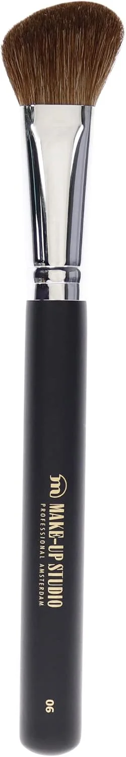 براش رژگونه/کانتورینگ گرد موی اسب شماره 6 میکاپ استودیو آمستردام براش رژگونه/کانتورینگ گرد موی اسب شماره 6 میکاپ استودیو آمستردام