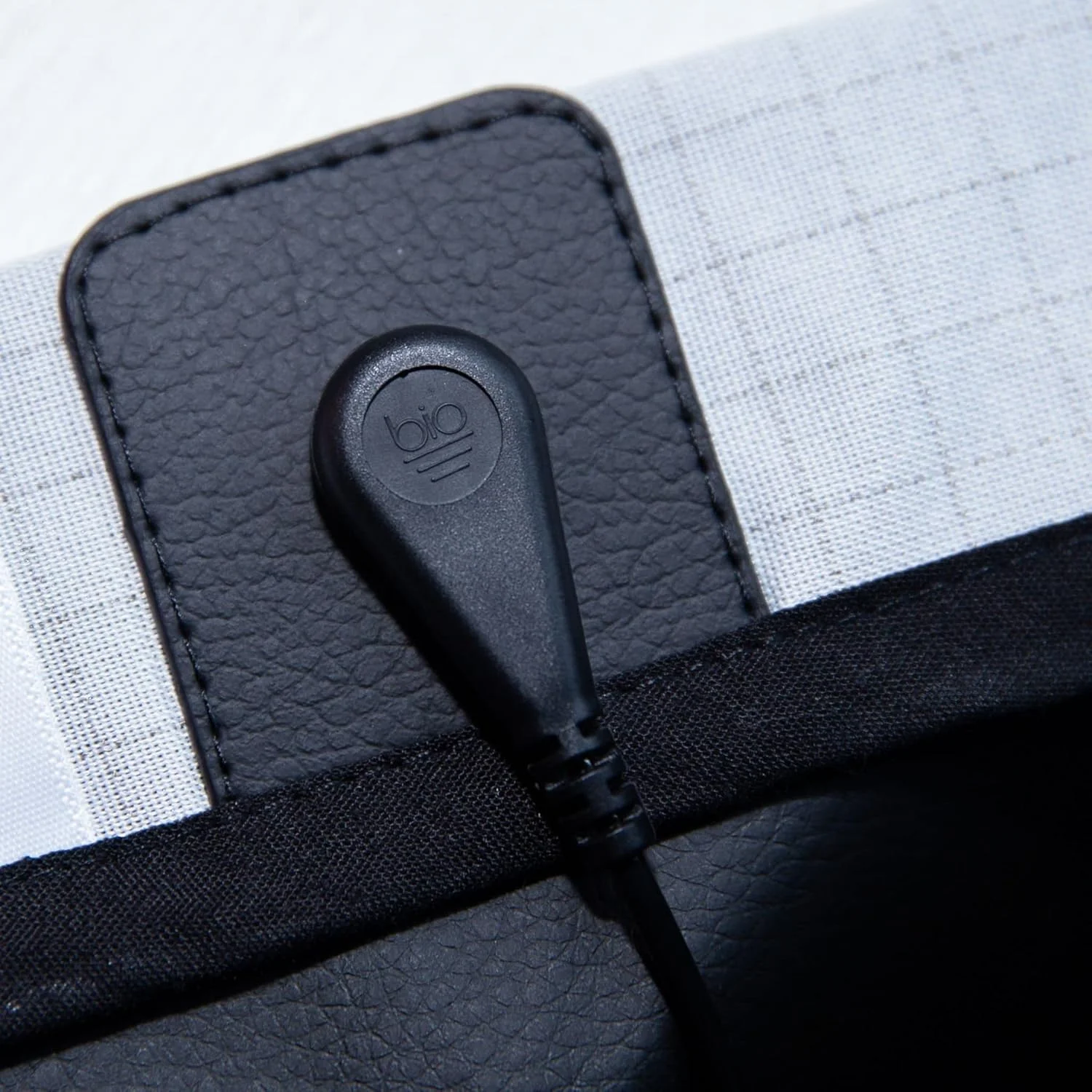 روکش تشک ارتینگ برای تخت (سایز کینگ)، مشابه ملحفه های ارتینگ، بهبود خواب با محصولات کلینت اوبر (همچنین در سایزهای کینگ کالیفرنیا، کینگ دوتکه، کوئین، فول، توئین، توئین ایکس ال) مشکی