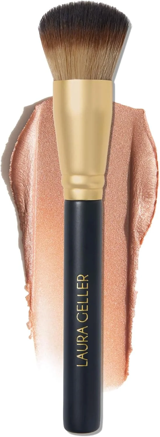 براش آرایشی لورا گلر نیویورک مدل The Wonder، براش آرایشی با دسته چوبی، مناسب برای استفاده از بالم، رژگونه کرمی و مایع، پخش و ترکیب یکنواخت