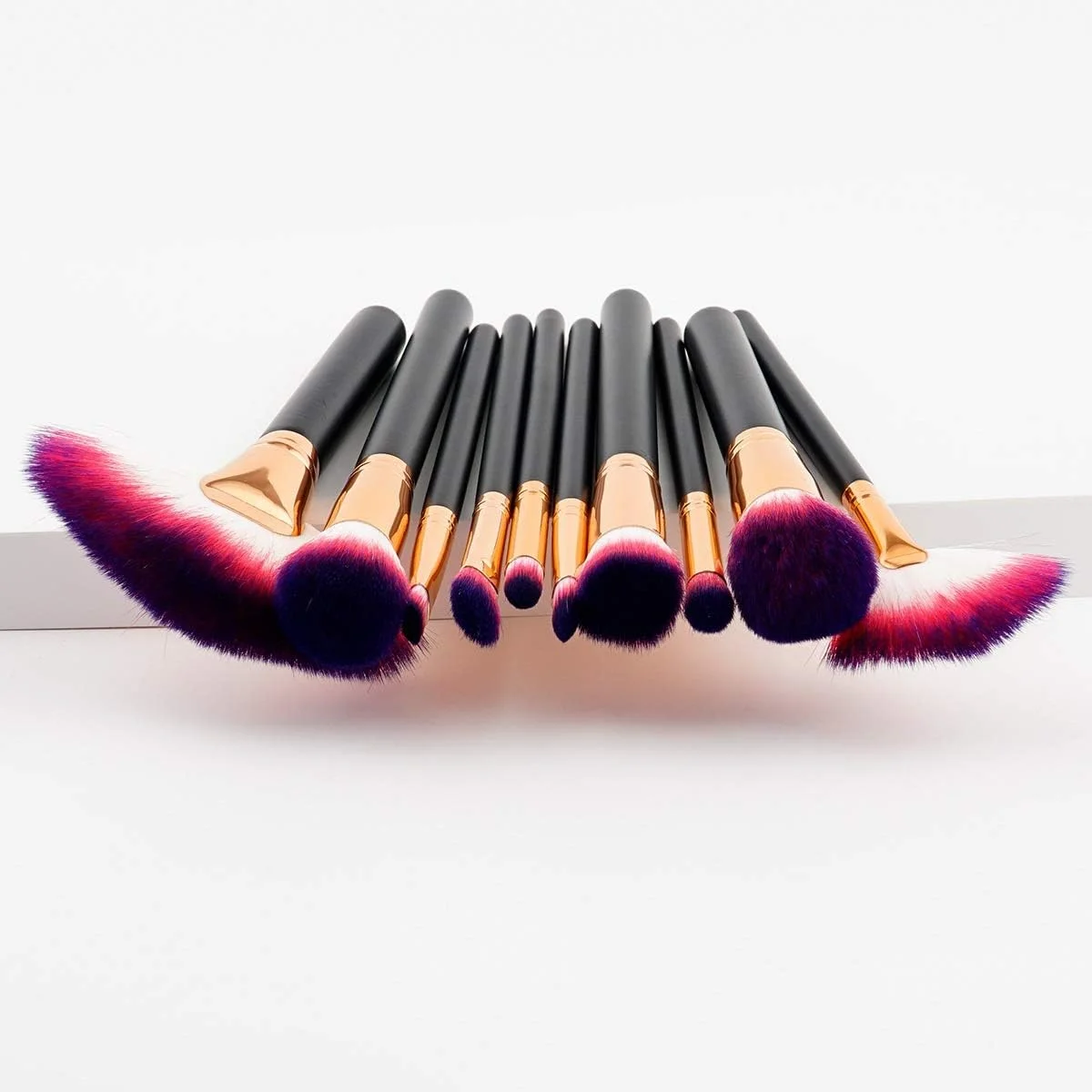 جینلیپ 10 عدد براش آرایشی دخترانه، براش پودر، براش رژگونه، ابزار آرایشی (رنگ: مشکی قرمز)