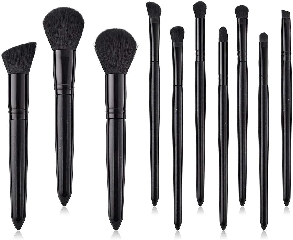 مجموعه برس آرایشی جینلیپ شامل 10 برس، برس کرم پودر، برس رژگونه، برس سایه چشم، برس هایلایتر و برس براق کننده لب - مشکی