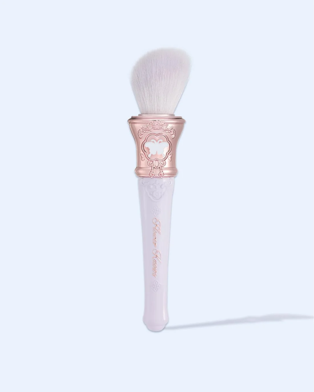 براش پودر زاویه دار Flower Knows Butterfly Cloud Collar - پشم نرم و الیاف پلی استر بادوام برای ترکیب دقیق (یاس بنفش یخی) براش پودر زاویه دار Flower Knows Butterfly Cloud Collar - پشم نرم و الیاف پلی استر بادوام برای ترکیب دقیق (یاس بنفش یخی)