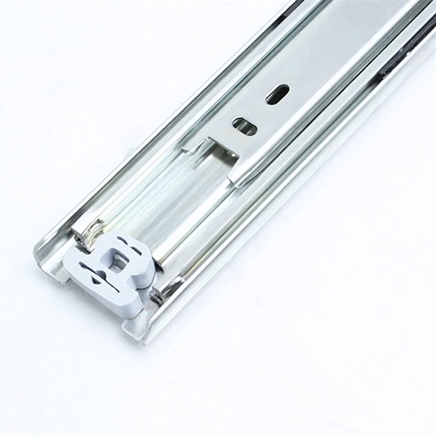 ریل کشو، ریل های سنگین صنعتی، بلبرینگ های خود قفل شونده سه قسمتی، ریل کشو با قابلیت باز شدن کامل، تحمل بار 70 کیلوگرم (سایز: 450 میلی متر / 18 اینچ) ریل کشو، ریل های سنگین صنعتی، بلبرینگ های خود قفل شونده سه قسمتی، ریل کشو با قابلیت باز شدن کامل، تحمل بار 70 کیلوگرم (سایز: 450 میلی متر / 18 اینچ)