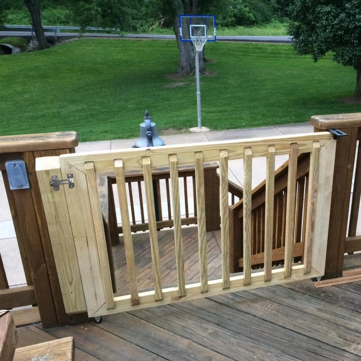 قفل درب استیل ضد زنگ zhuohai، قفل چرخشی، مناسب برای قفل کشویی درب و پنجره (نقره ای)، 2 عدد