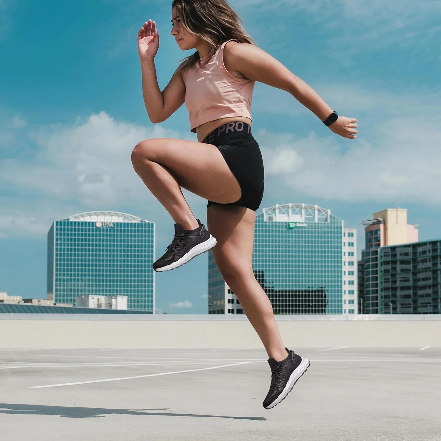 کفش های دویدن جاده زنانه SILLENORTH، بند دار، راحت، کتانی های ورزشی مد روز، کفش های پیاده روی و دویدن ضد لغزش، مشکی/سفید، سایز 7