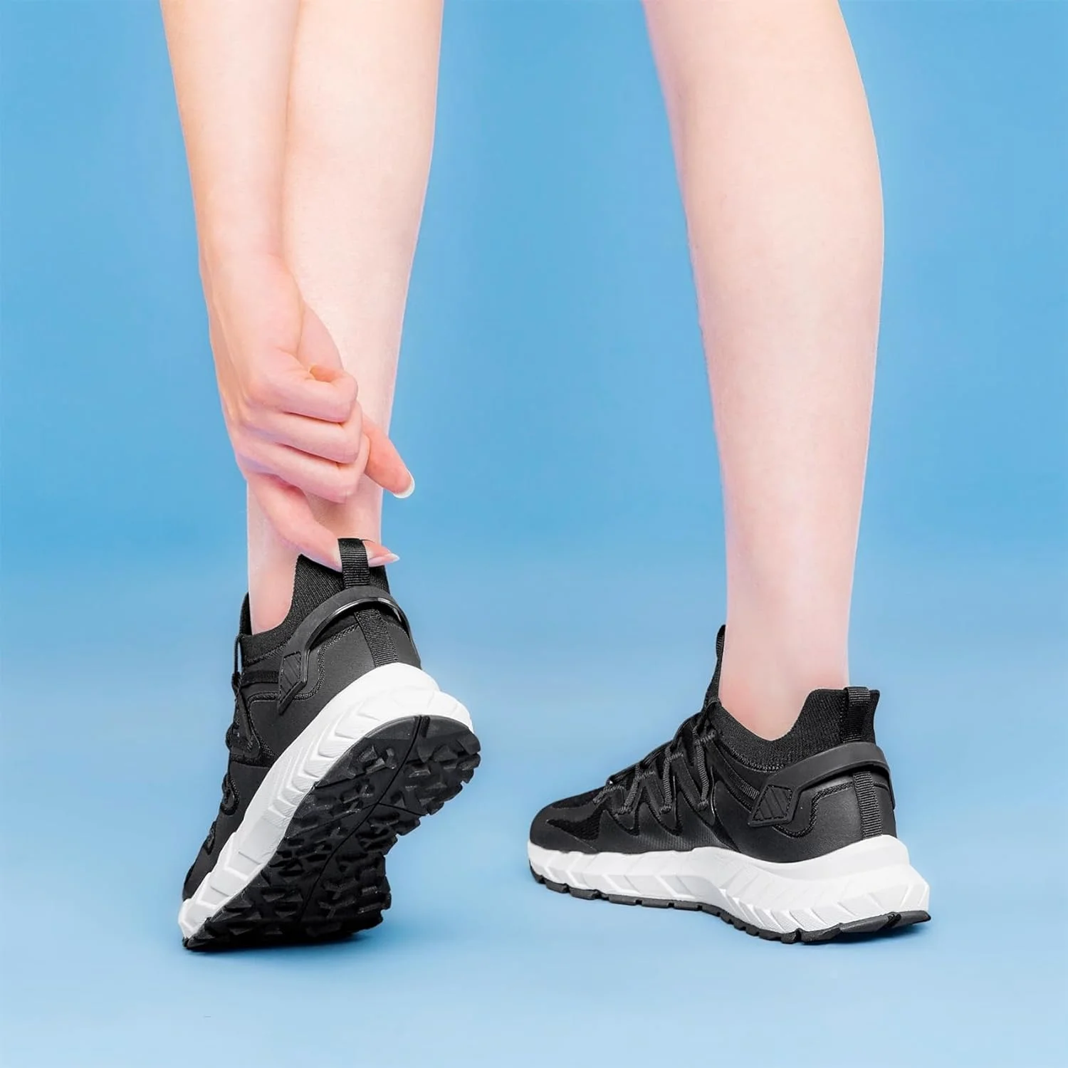 کفش های دویدن جاده زنانه SILLENORTH، بند دار، راحت، کتانی های ورزشی مد روز، کفش های پیاده روی و دویدن ضد لغزش، مشکی/سفید، سایز 7