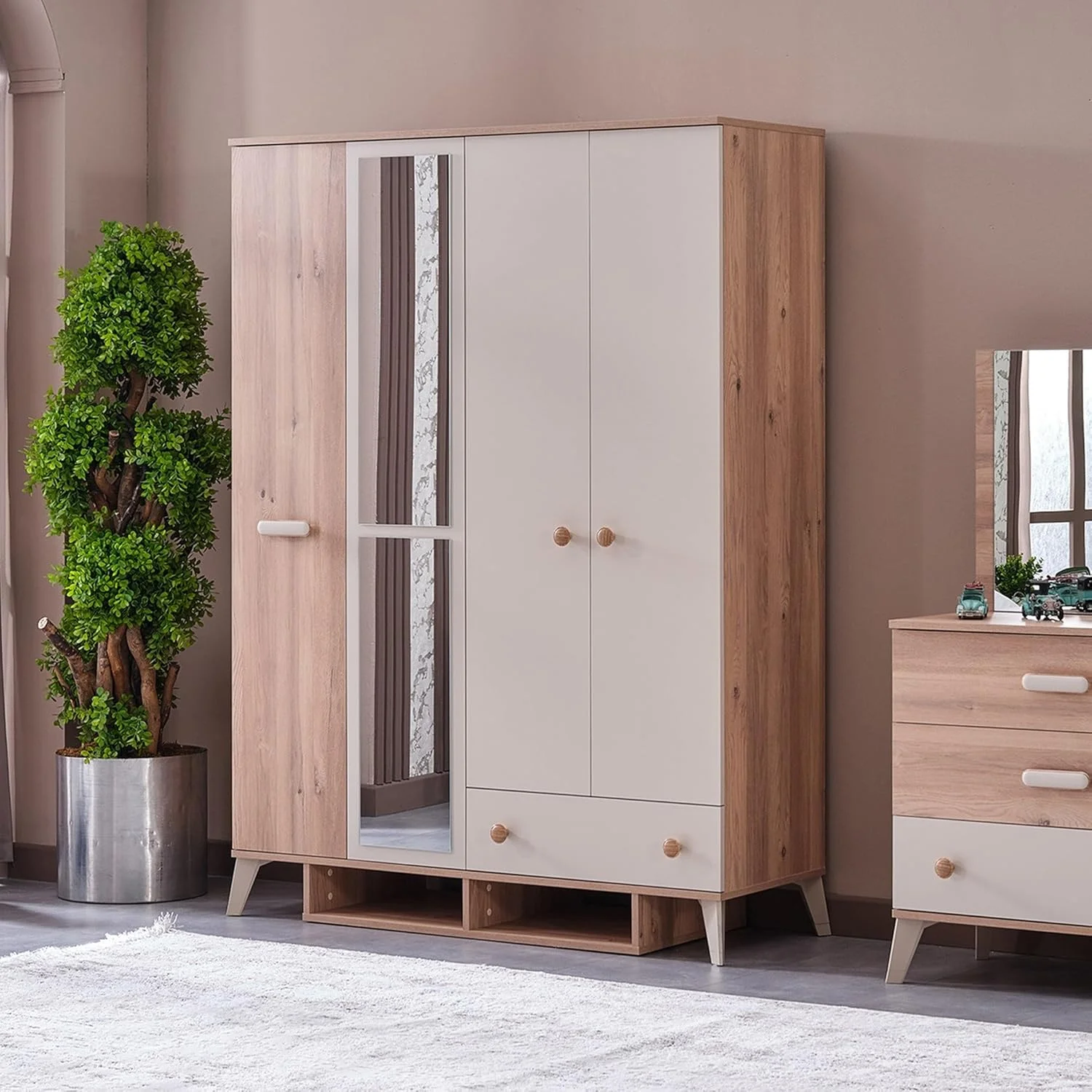 کمد لباس 4 درب HomeBox مدل Napoli به همراه کشو و آینه کمد لباس 4 درب HomeBox مدل Napoli به همراه کشو و آینه