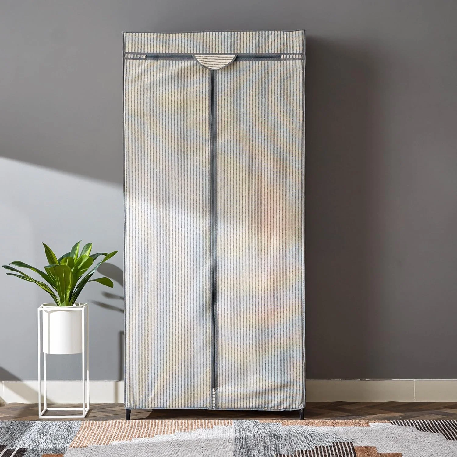 کمد لباس قابل حمل Homebox Ebase با بست زیپی کمد لباس قابل حمل Homebox Ebase با بست زیپی