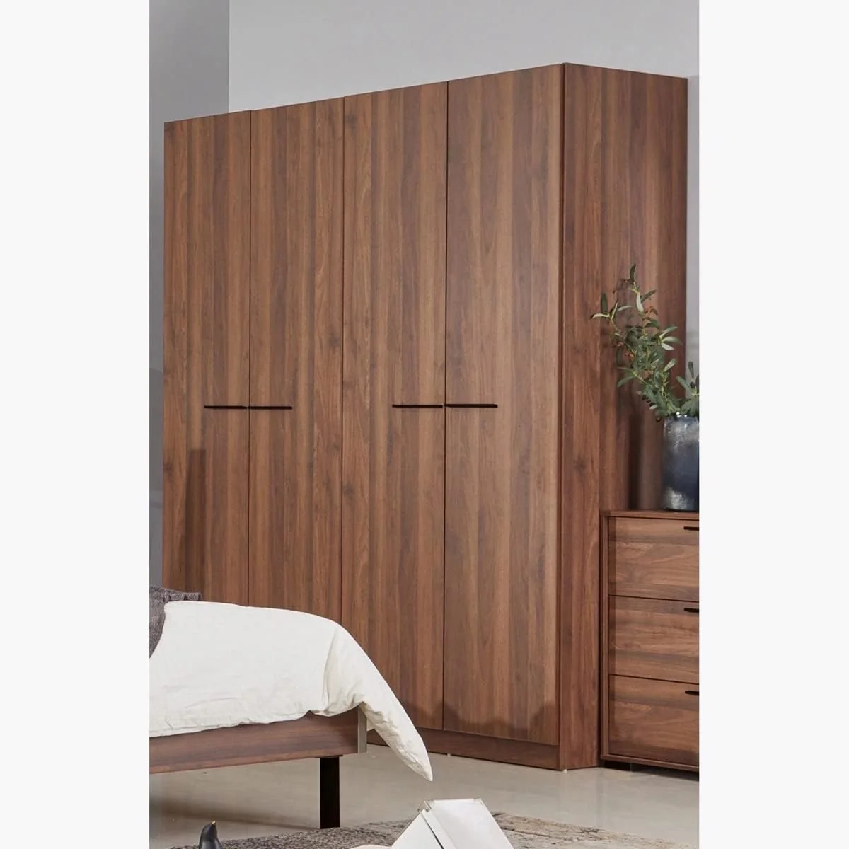 کمد لباس 4 درب HomeBox مدل Patara ابعاد 59.6 x 216 x 181.6 سانتی متر رنگ قهوه ای