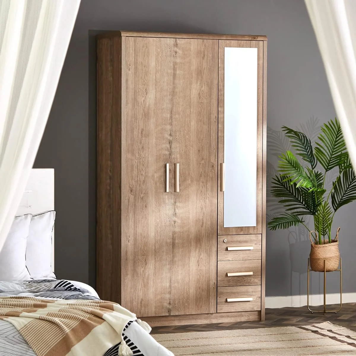 کمد لباس سه درب آینه دار مدل Curvy هوم باکس ابعاد ۱۱۵.۶x۲۱۴.۷x۵۵.۸ سانتی متر رنگ قهوه ای