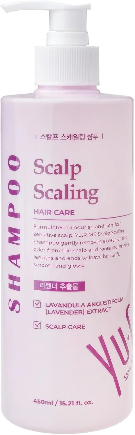 شامپو ضد شوره سر تسکین دهنده یو.آر با عصاره اسطوخودوس و ریشه گل صد تومانی - درمان روزانه آرامش بخش پوست سر برای موهای نرم و بدون شوره - فرمول بدون سولفات، 450 میلی لیتر شامپو ضد شوره سر تسکین دهنده یو.آر با عصاره اسطوخودوس و ریشه گل صد تومانی - درمان روزانه آرامش بخش پوست سر برای موهای نرم و بدون شوره - فرمول بدون سولفات، 450 میلی لیتر