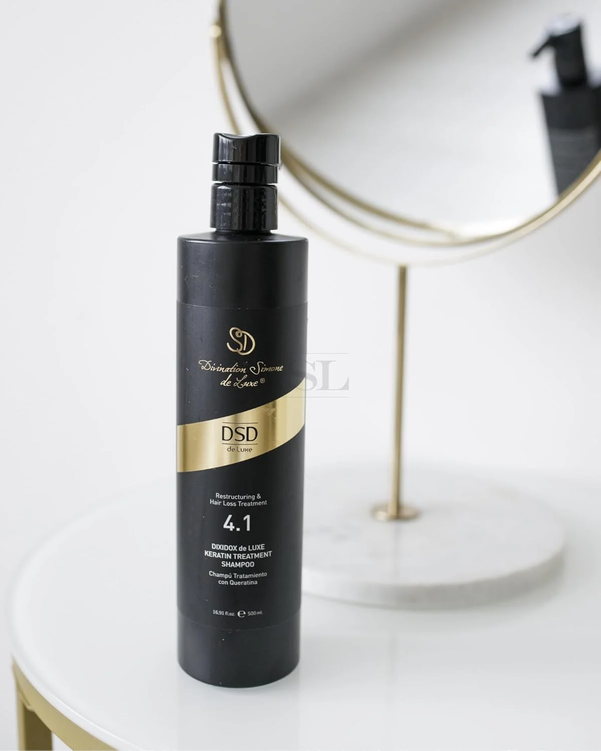 شامپو کراتین درمانی دو کاره دیویشن سیمون د لوکس دیکسیدوکس د لوکس (4.1) "هدیه رژ لب حجم دهنده استاری سکسی کیس 10 میل" (500 میل) شامپو کراتین درمانی دو کاره دیویشن سیمون د لوکس دیکسیدوکس د لوکس (4.1) "هدیه رژ لب حجم دهنده استاری سکسی کیس 10 میل" (500 میل)