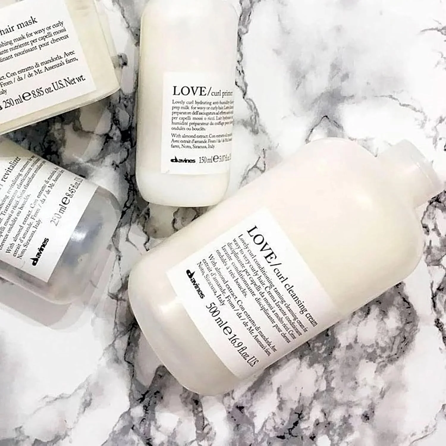 کرم پاک کننده موهای فر داوینس مدل Love Curl، شامپو و نرم کننده همه کاره، نرم کننده و آبرسان، 500 میلی لیتر کرم پاک کننده موهای فر داوینس مدل Love Curl، شامپو و نرم کننده همه کاره، نرم کننده و آبرسان، 500 میلی لیتر