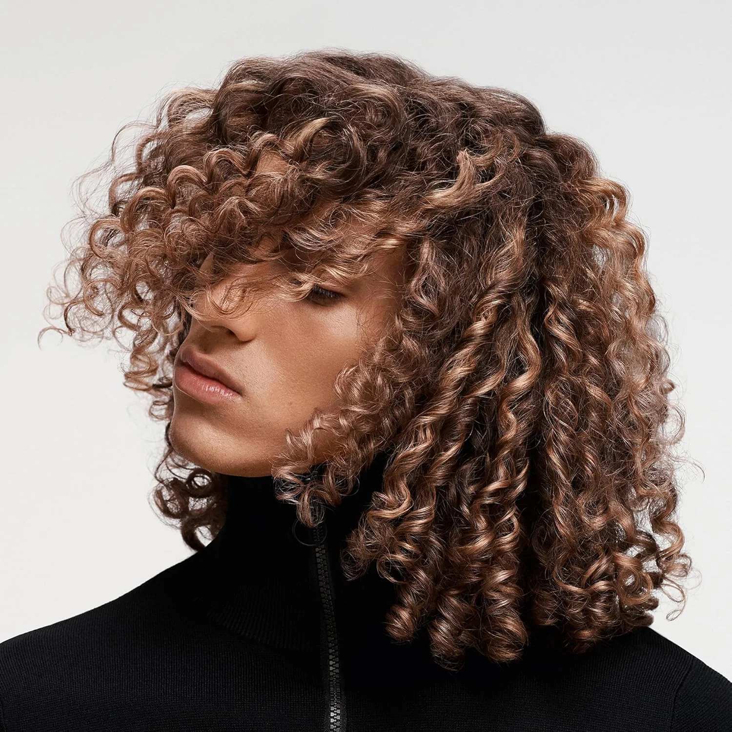 شامپو ضخیم کننده مو گلدول Dualsenses Men حجم 300 میلی لیتر