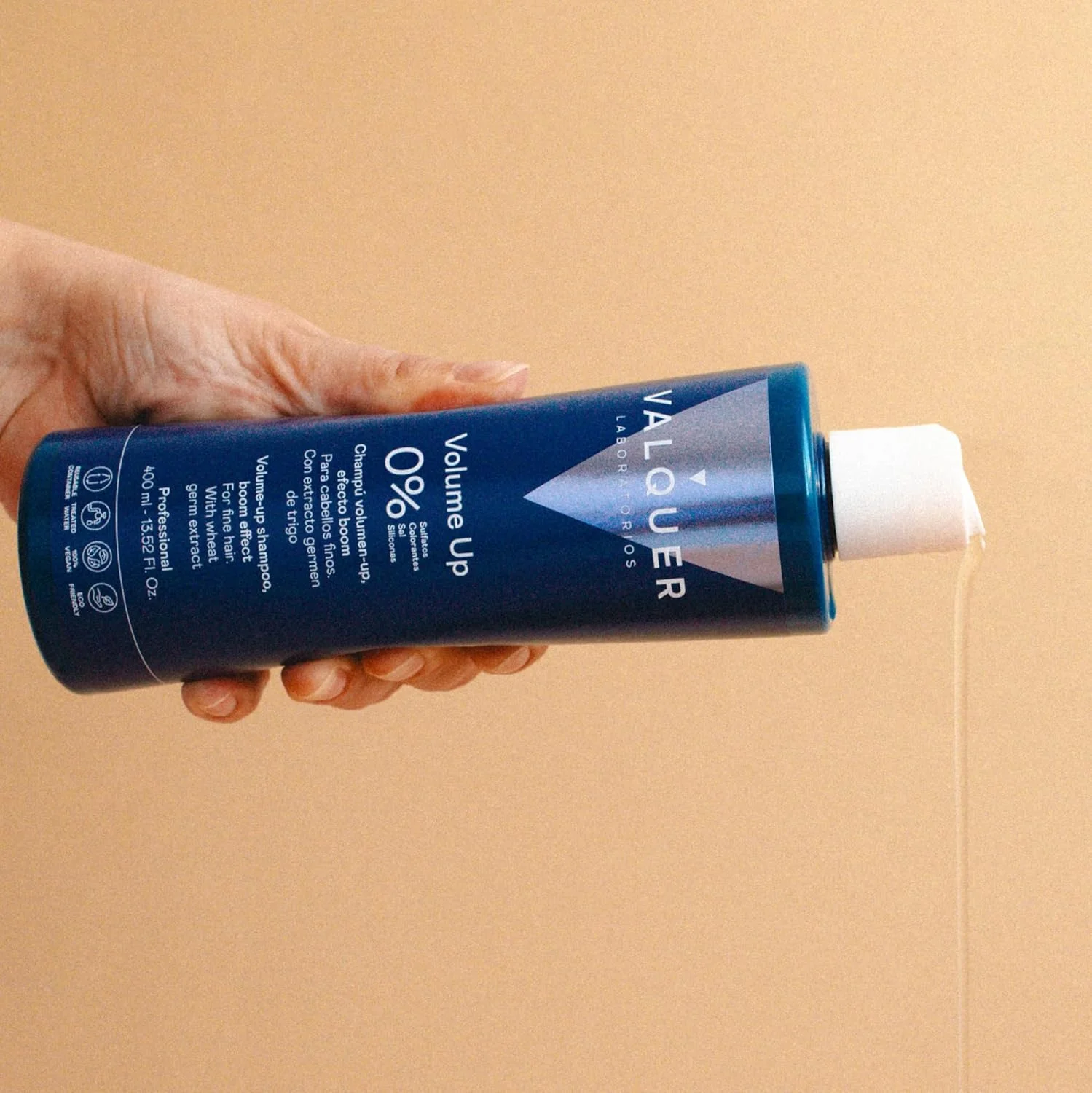 شامپو حجم دهنده والکر پروفشنال با اثر بوم - 400 میلی لیتر