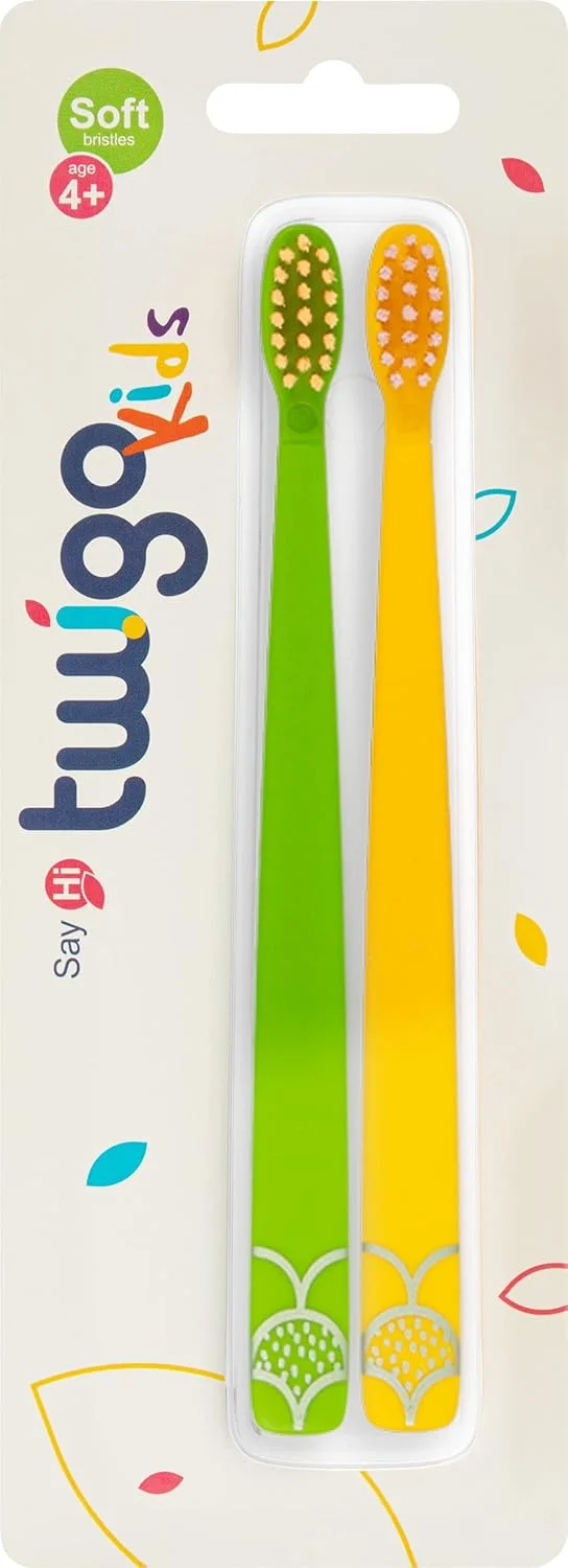 مسواک فوق العاده نرم کودکانه فلیپر فان تویگو بدون BPA، بسته دوتایی، مراقبت از دهان با برس های نرم، مسواک زدن ایمن، ساخت مالزی - سبز و زرد، 3 سال به بالا