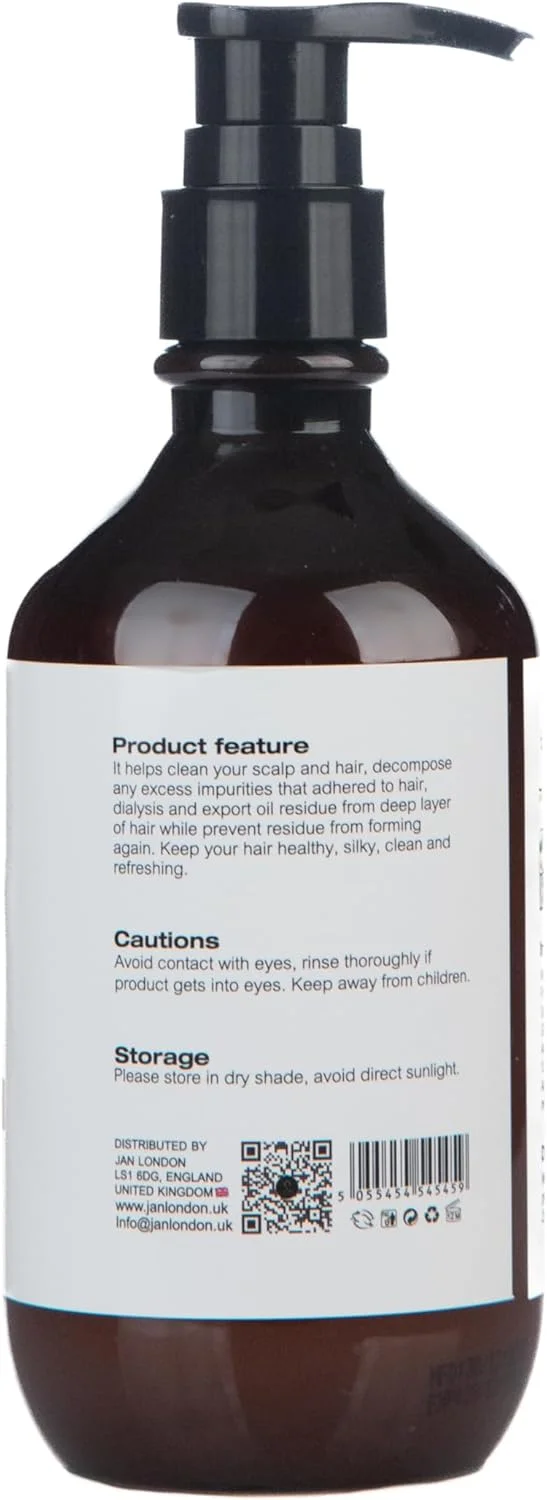 شامپو زنجبیلی ریشه درخشان: مناسب برای پوست سر خشک و پوسته پوسته، مبارزه با شوره سر، ترمیم و تقویت رشد مو. غنی شده با ترکیب زنجبیل ویژه JL برای داشتن موهایی سالم، ابریشمی و با طراوت. 300 میلی لیتر