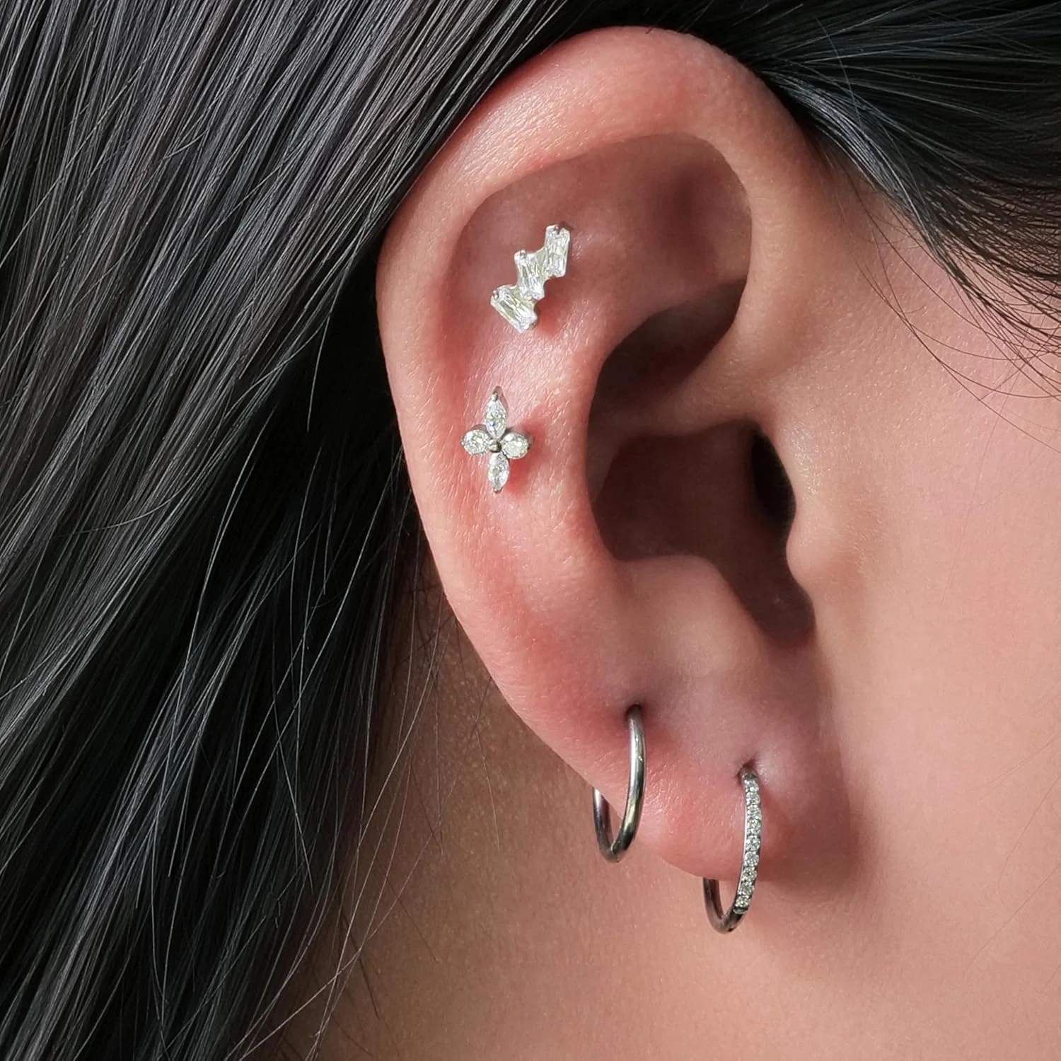 پیرسینگ گوش استودی ضد حساسیت تیتانیومی ASTM F136-18G با پشت صاف و رزوه داخلی، مناسب برای تراگوس، هلیکس، صدف، غضروف، بینی و لب (تکی) پیرسینگ گوش استودی ضد حساسیت تیتانیومی ASTM F136-18G با پشت صاف و رزوه داخلی، مناسب برای تراگوس، هلیکس، صدف، غضروف، بینی و لب (تکی)