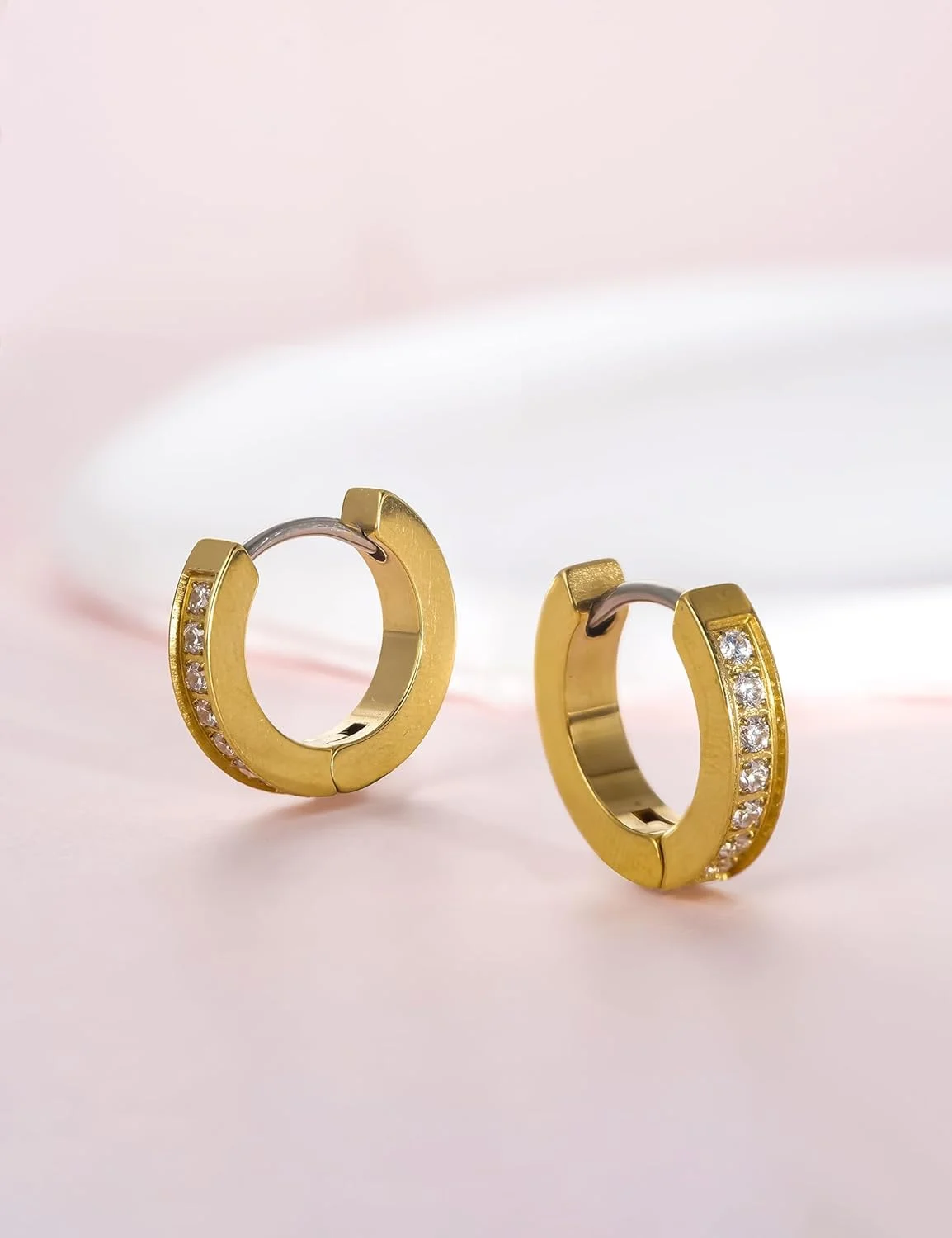 گوشواره های حلقه ای تیتانیومی ضد حساسیت Limerencia G23 مناسب برای گوش های حساس گوشواره های حلقه ای تیتانیومی ضد حساسیت Limerencia G23 مناسب برای گوش های حساس