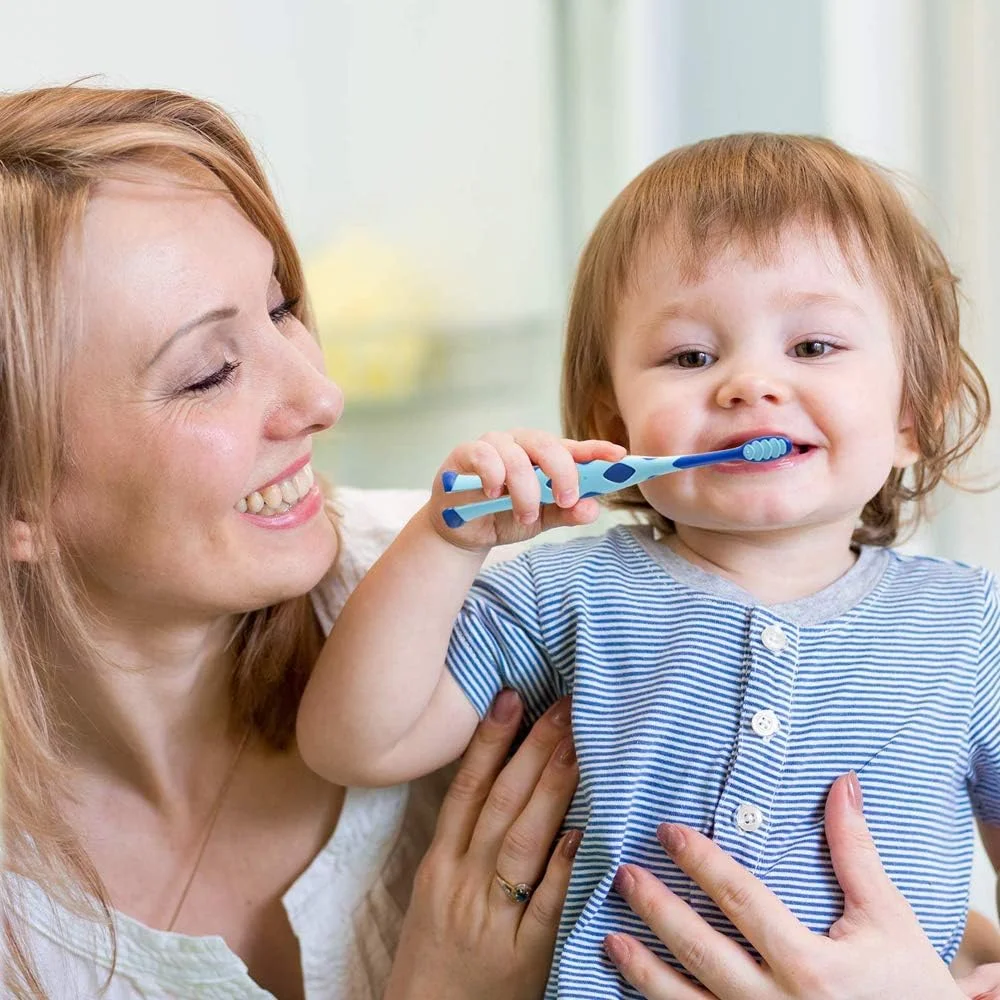 مسواک کودکانه SYOSI، بسته 6 عددی، مسواک دستی با برس های بسیار نرم و پایه ایستاده، مناسب برای کودکان بالای 2 سال، مسواک کودکانه با دستگیره نرم مسواک کودکانه SYOSI، بسته 6 عددی، مسواک دستی با برس های بسیار نرم و پایه ایستاده، مناسب برای کودکان بالای 2 سال، مسواک کودکانه با دستگیره نرم