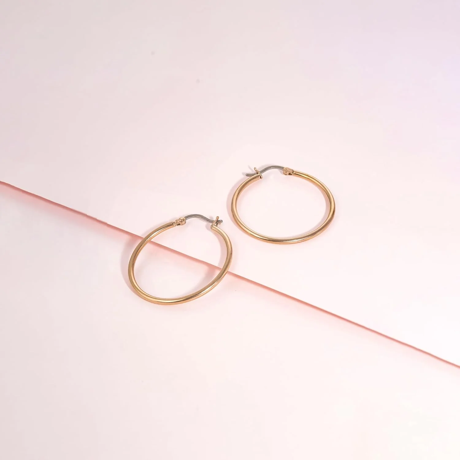 دراور 6 کشو هوم باکس مدل Kulltorp Plus با پایه، بدون آینه، 40 X 74.1 X 120.2 سانتی متر، قهوه ای دراور 6 کشو هوم باکس مدل Kulltorp Plus با پایه، بدون آینه، 40 X 74.1 X 120.2 سانتی متر، قهوه ای