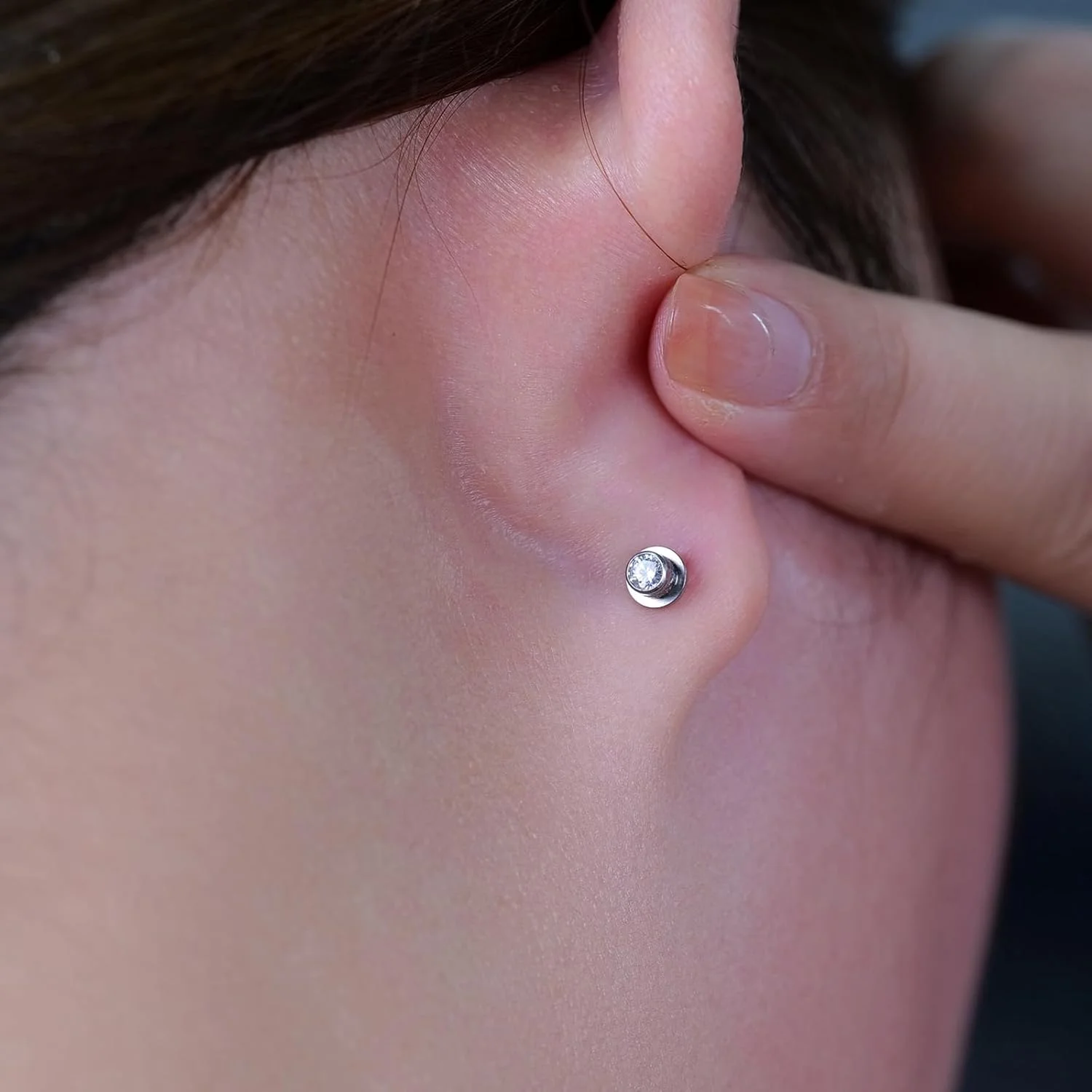 گوشواره های تیتانیومی ضد حساسیت Limerencia G23 با پشت پیچی، مناسب برای تراگوس، حلزون گوش، گیج 20، میله پیرسینگ F136 برای غضروف گوش های حساس گوشواره های تیتانیومی ضد حساسیت Limerencia G23 با پشت پیچی، مناسب برای تراگوس، حلزون گوش، گیج 20، میله پیرسینگ F136 برای غضروف گوش های حساس