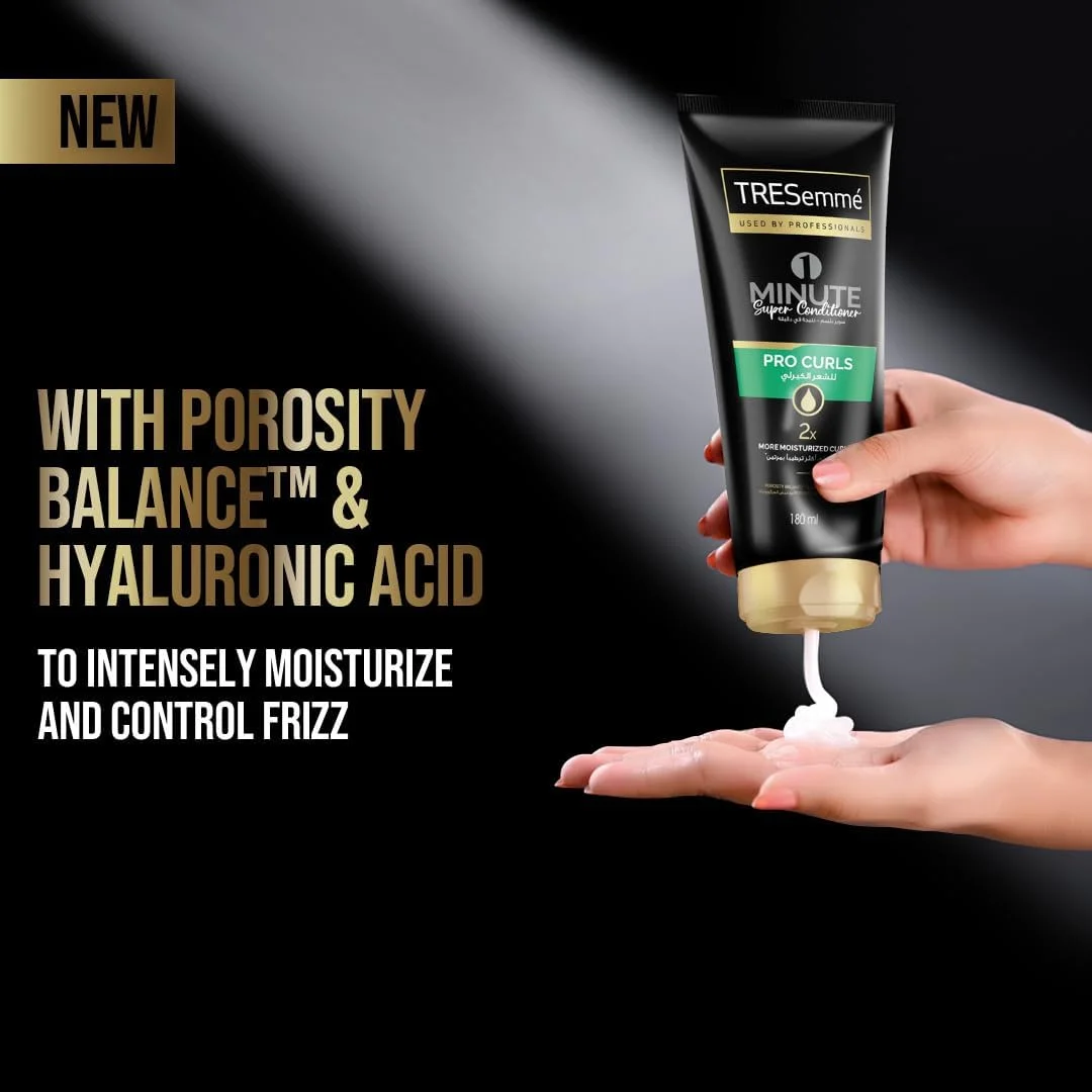 نرم کننده فوق العاده یک دقیقه ای موهای فر TRESemmé Pro Curls، آبرسانی شدید برای موهای خشک و فر، با Porosity Balance™ و اسید هیالورونیک، 2 برابر بیشتر موهای فر آبرسانی شده، 180 میلی لیتر