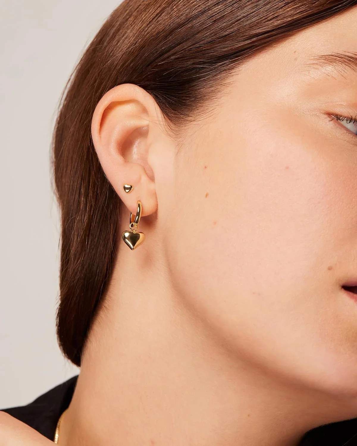 گوشواره های حلقه ای آویز قلب پاوی با روکش طلای 14 عیار و پایه نقره استرلینگ برای زنان | گوشواره های حلقه ای سبک وزن طرح عشق گوشواره های حلقه ای آویز قلب پاوی با روکش طلای 14 عیار و پایه نقره استرلینگ برای زنان | گوشواره های حلقه ای سبک وزن طرح عشق