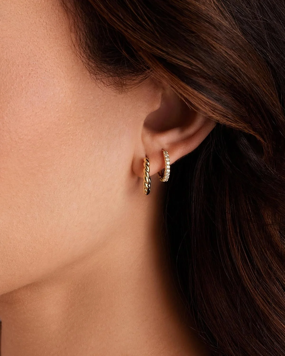 گوشواره های حلقه ای کوچک پاوی با روکش طلای زرد 14K-18K و پایه نقره استرلینگ - سه جفت گوشواره حلقه ای طلایی زنانه - مجموعه گوشواره های حلقه ای ضخیم قطره اشکی طنابی زیرکونیا