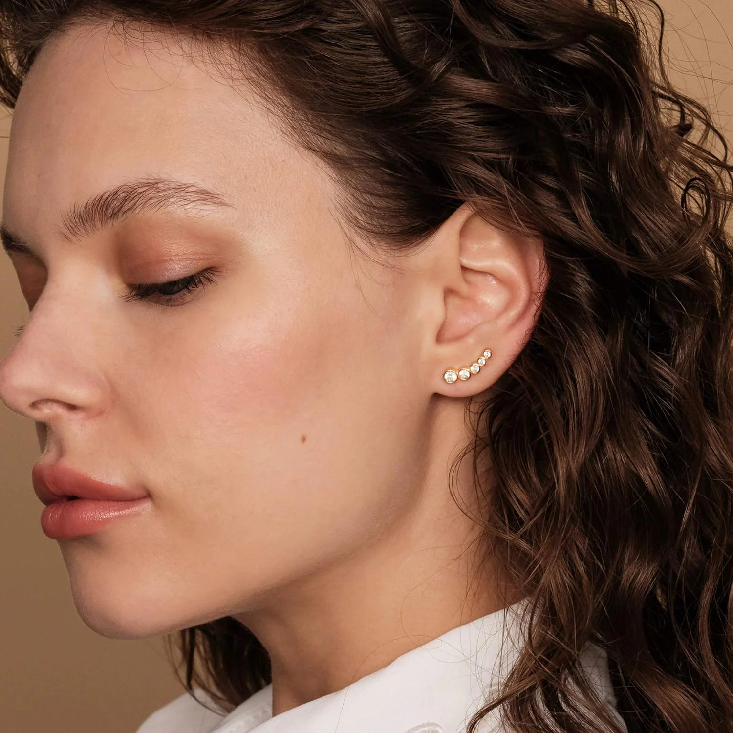 گوشواره های خزنده گوش زیرکونیا مکعبی با روکش طلای 14 عیار PAVOI - گوشواره های فشن صعودی گوش با پست نقره استرلینگ الماس مصنوعی کوچک برای زنان