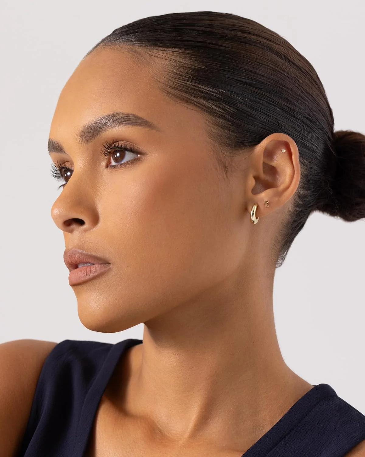 گوشواره های حلقه ای زنانه پاوی با روکش طلای 14 عیار، مدل درشت، جسورانه، براق، شیک و مد روز گوشواره های حلقه ای زنانه پاوی با روکش طلای 14 عیار، مدل درشت، جسورانه، براق، شیک و مد روز