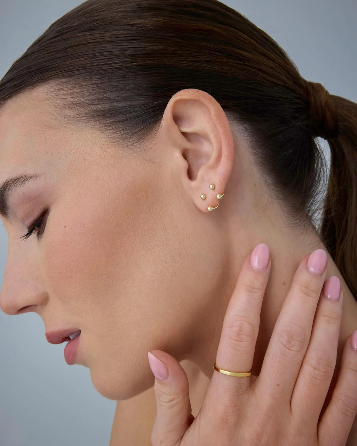 گوشواره های نیمه آغوشی دوتایی با روکش طلای 14 عیار و پایه نقره استرلینگ PAVOI برای زنان - ست گوشواره حلقه ای بیانی طلایی - گل میخ های زیرکونیا مکعبی توپی قلبی گوشواره های نیمه آغوشی دوتایی با روکش طلای 14 عیار و پایه نقره استرلینگ PAVOI برای زنان - ست گوشواره حلقه ای بیانی طلایی - گل میخ های زیرکونیا مکعبی توپی قلبی