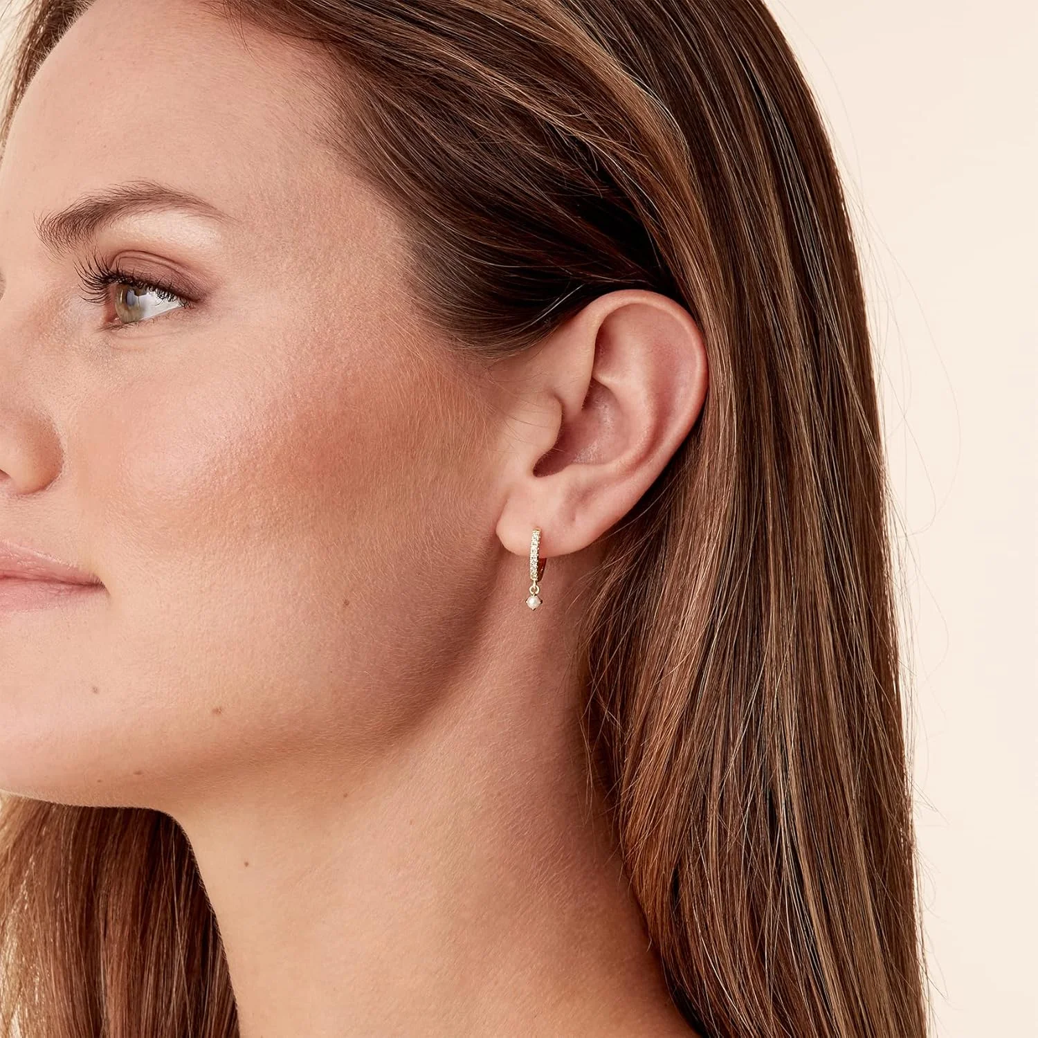 گوشواره های آویزی/آویزهای سبک وزن با روکش طلای 14 عیار و پایه نقره استرلینگ S925 پاوی برای زنان | زیورآلات مذهبی: صلیب، چشم نظر، شبدر، سلتیک | گوشواره های ظریف برای زنان گوشواره های آویزی/آویزهای سبک وزن با روکش طلای 14 عیار و پایه نقره استرلینگ S925 پاوی برای زنان | زیورآلات مذهبی: صلیب، چشم نظر، شبدر، سلتیک | گوشواره های ظریف برای زنان