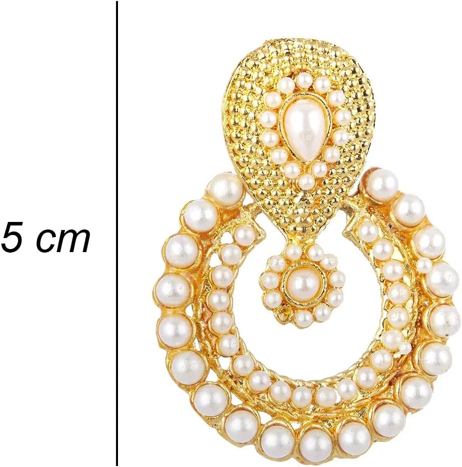 گوشواره زنانه ژنم مدل اشکی مرواریدی با روکش طلایی به سبک قومی گوشواره زنانه ژنم مدل اشکی مرواریدی با روکش طلایی به سبک قومی