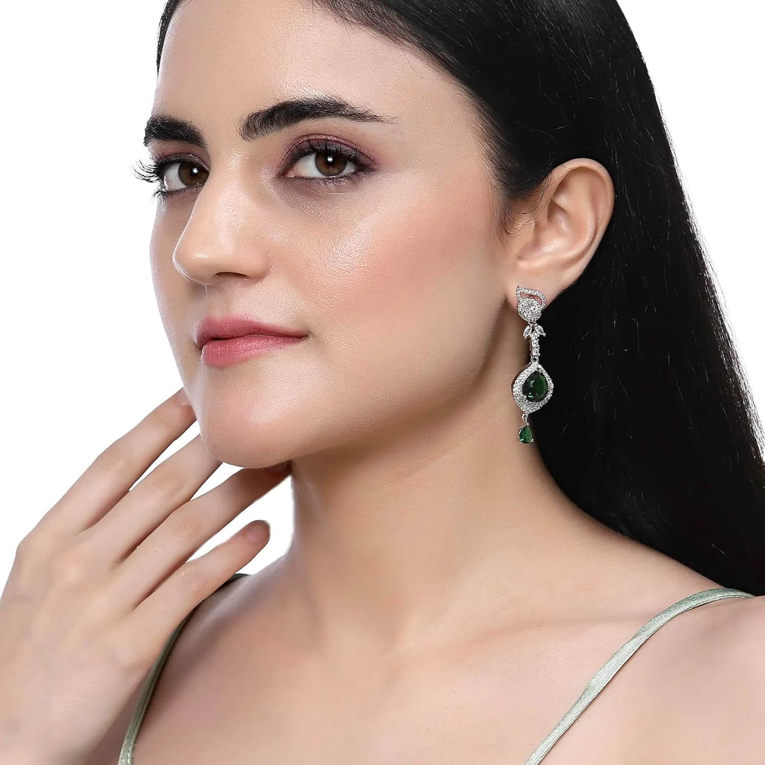 گوشواره های آویز اشکی دست ساز نگین دار الماس آمریکایی با روکش رودیوم زنانه و دخترانه (سبز و سفید) از برند زنمی گوشواره های آویز اشکی دست ساز نگین دار الماس آمریکایی با روکش رودیوم زنانه و دخترانه (سبز و سفید) از برند زنمی