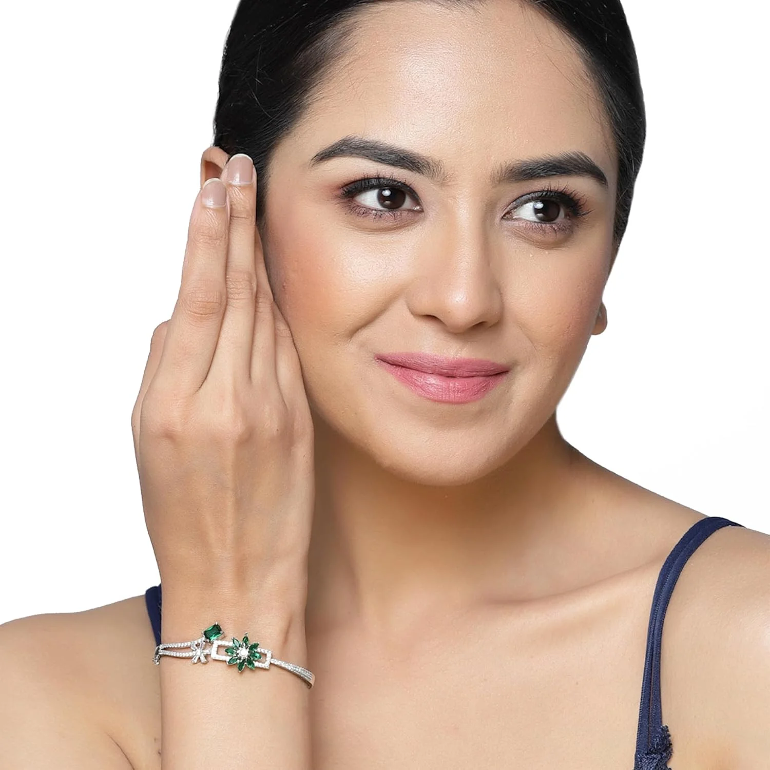 دستبند النگویی زنانه و دخترانه طرح گل و مربع نگین دار با روکش رودیوم برند زنیم دستبند النگویی زنانه و دخترانه طرح گل و مربع نگین دار با روکش رودیوم برند زنیم