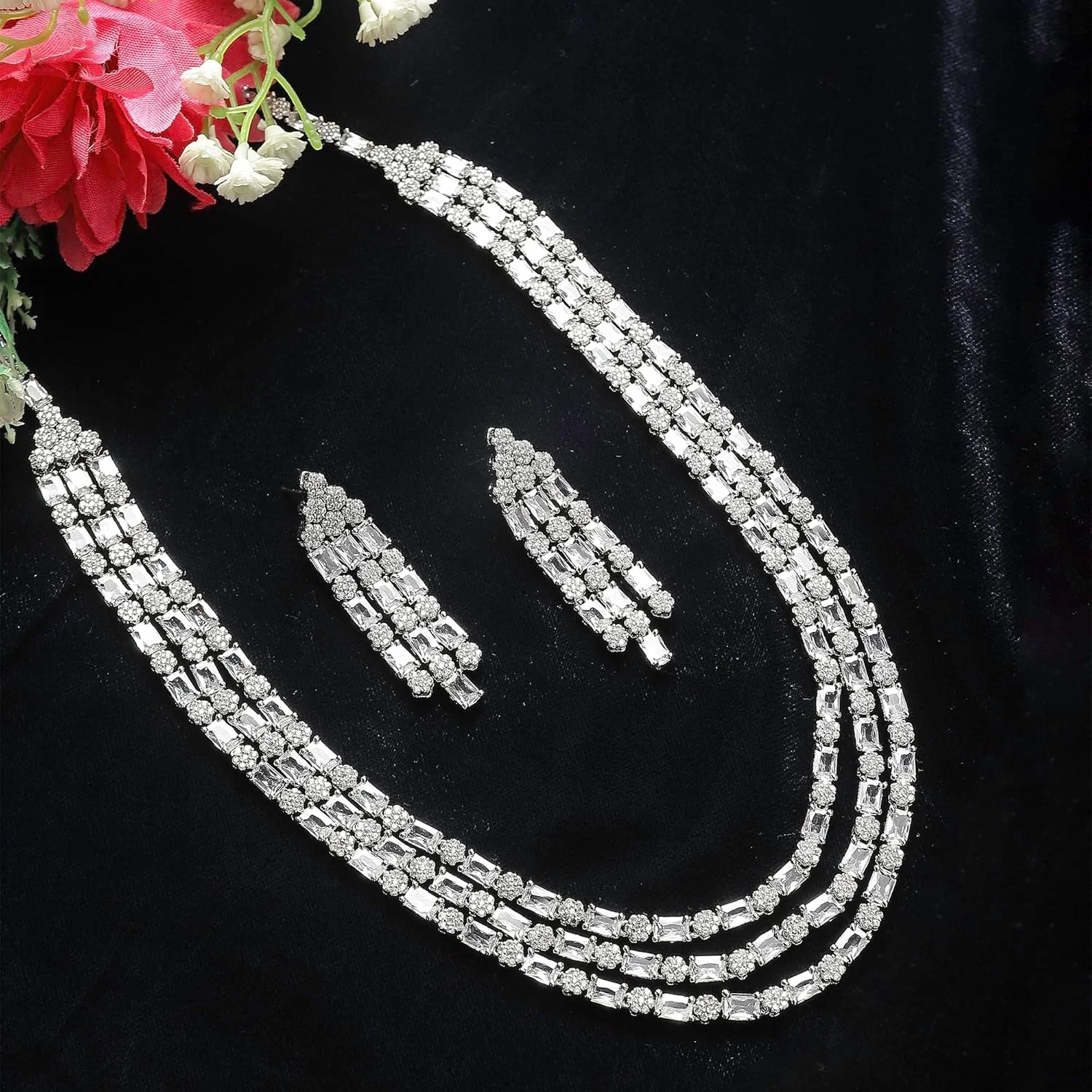 ست گردنبند لایه ای نگین دار روکش رودیوم زنانه ZENEME با گوشواره ست گردنبند لایه ای نگین دار روکش رودیوم زنانه ZENEME با گوشواره