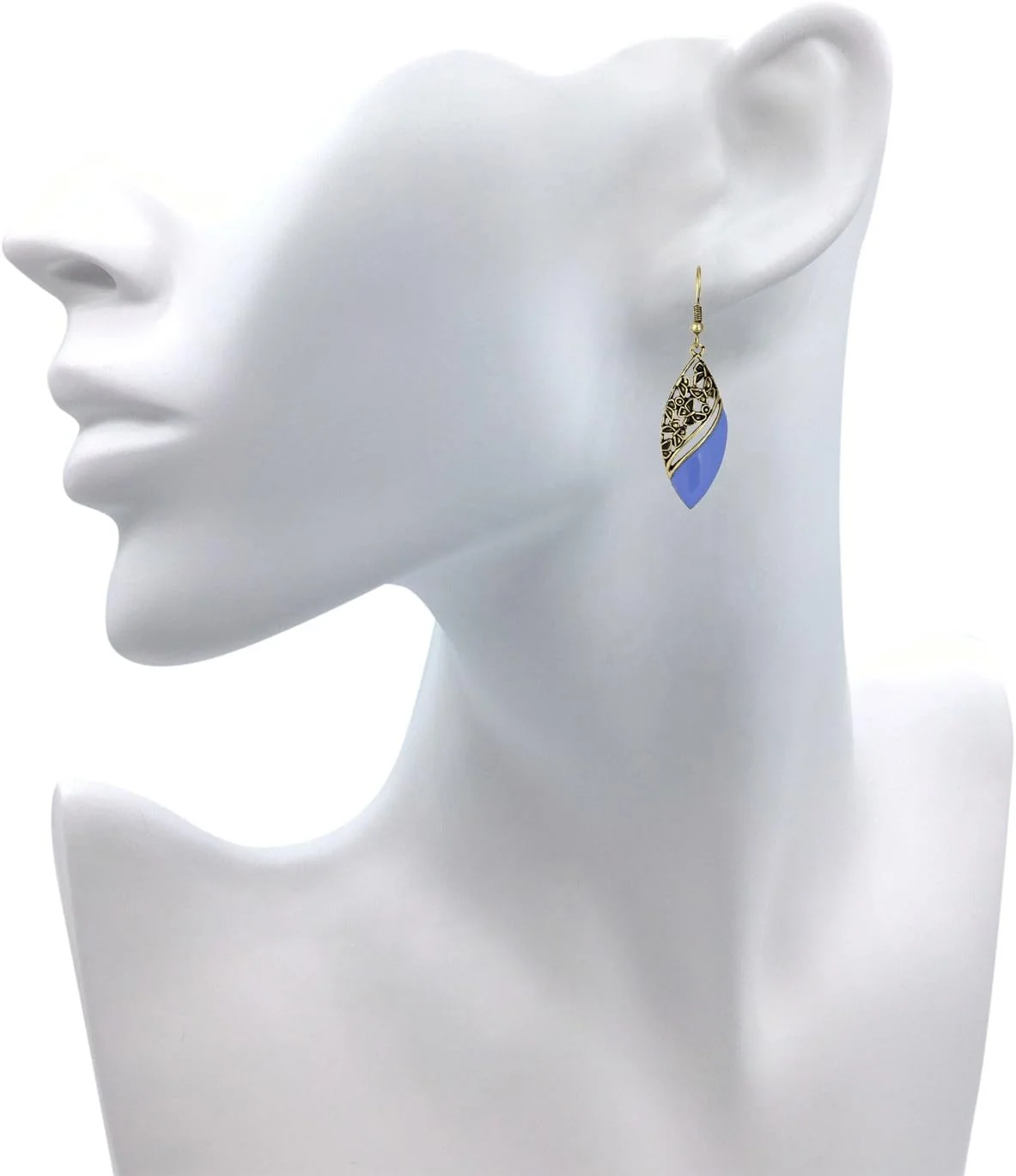 گوشواره زنانه زنم مدل آویز طرح برگ با روکش طلای اکسید شده گوشواره زنانه زنم مدل آویز طرح برگ با روکش طلای اکسید شده